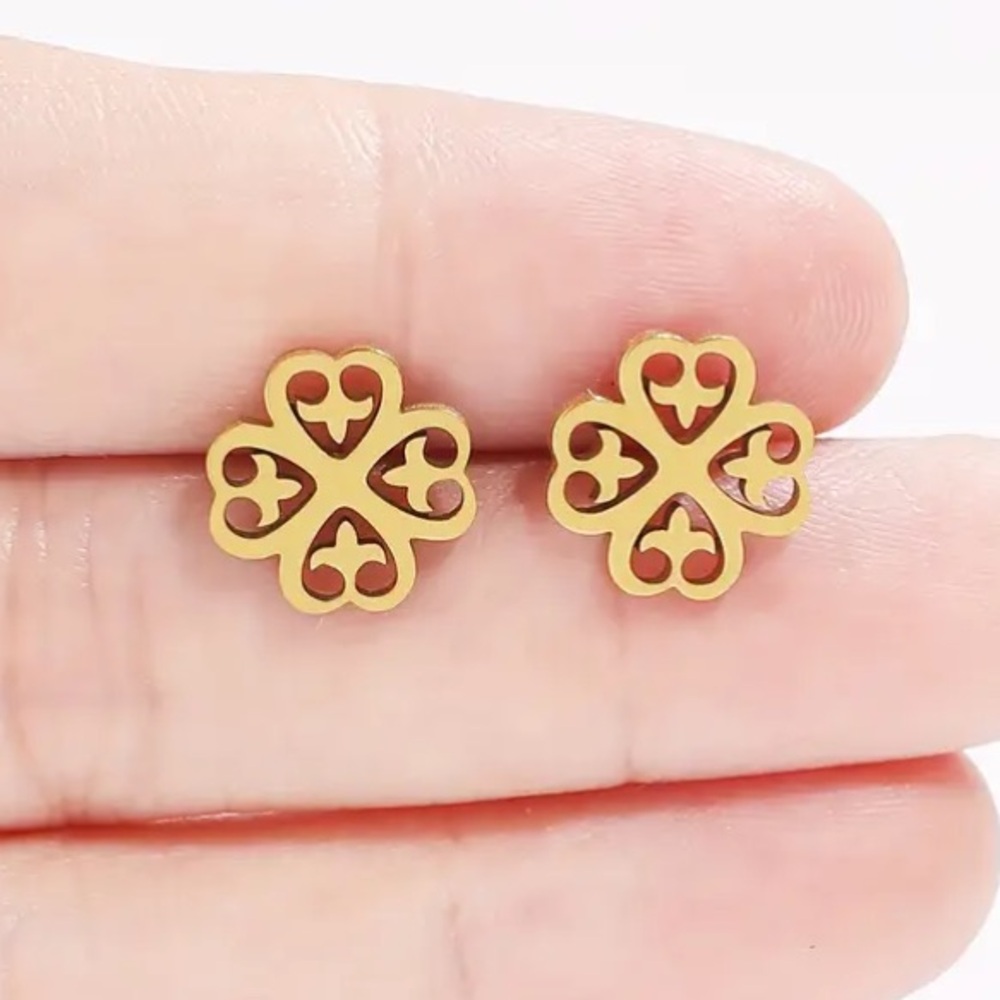 Ornate Heart Flower Gold Toned Stud Earrings